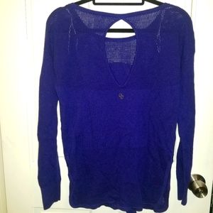 Lightweight long sleeve sweater/top